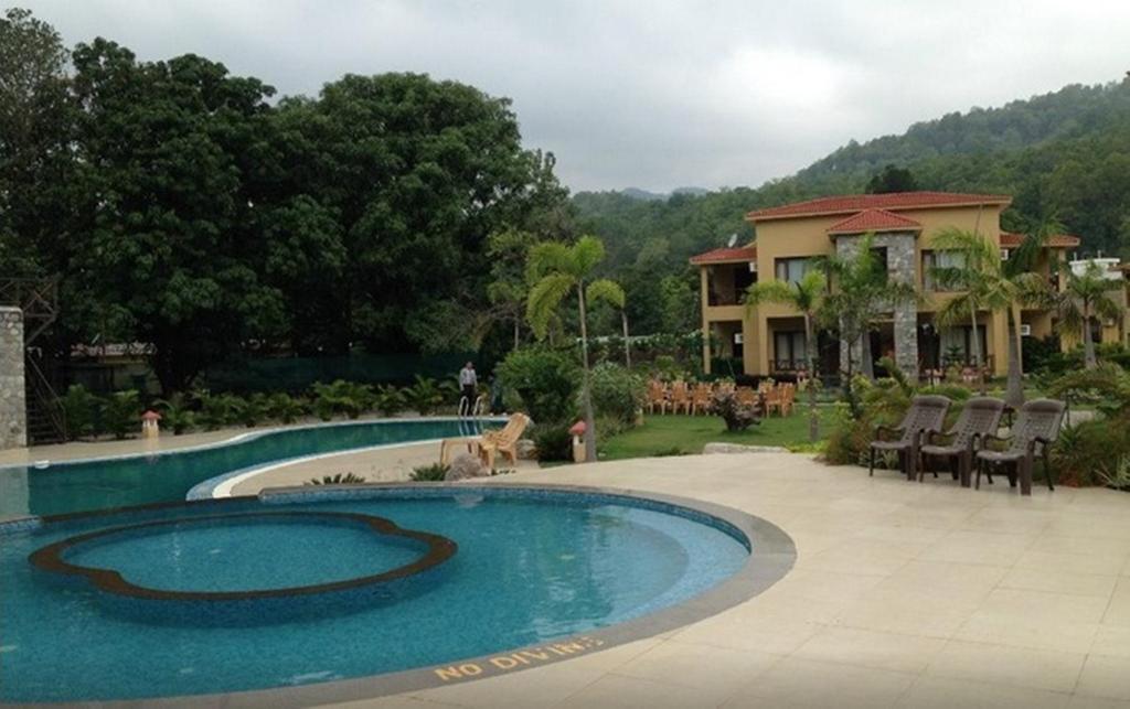 Dewdrop Mango Bloom Resort Nainital Room photo